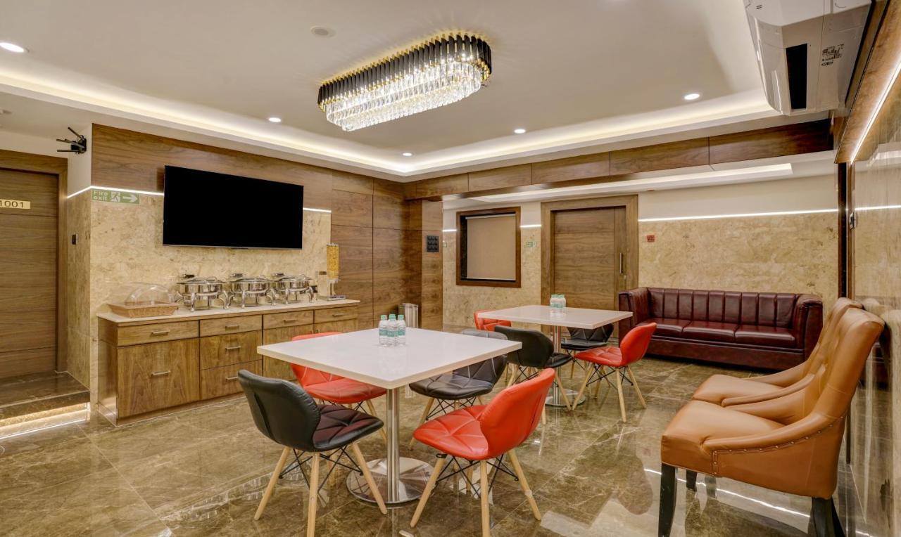 Treebo Castle Rock Inn Mumbai Ngoại thất bức ảnh